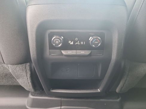 New 2026 Chevrolet Traverse LT w/ LPO, Floor Liner Package image 21