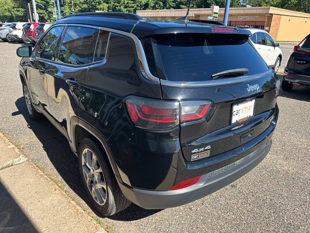 Used 2022 Jeep Compass Latitude w/ Sun and Sound Group AWD/4WD image 5