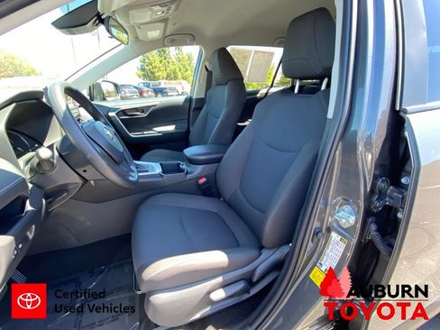 Certified 2025 Toyota RAV4 LE FWD image 29