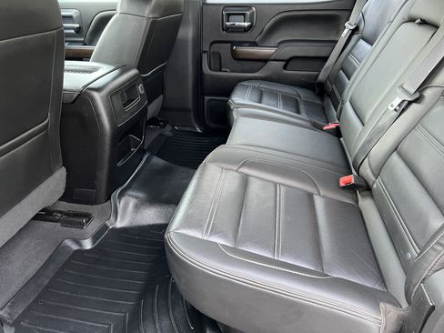 Used 2019 GMC Sierra 2500 Denali image 19