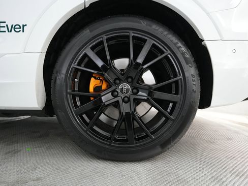 Used 2023 Audi e-tron Chronos AWD/4WD image 20