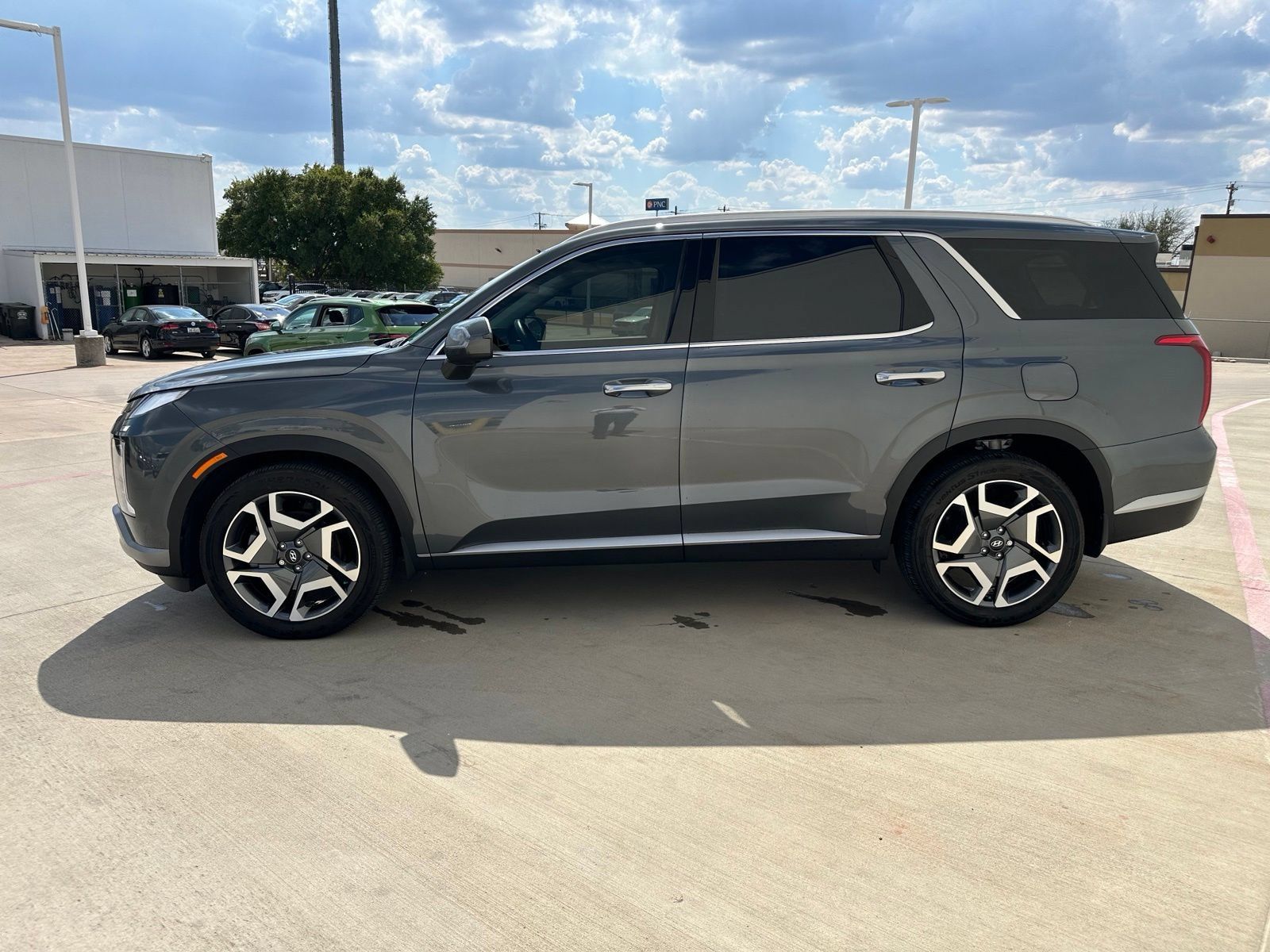 Used 2025 Hyundai Palisade SEL AWD/4WD image 4