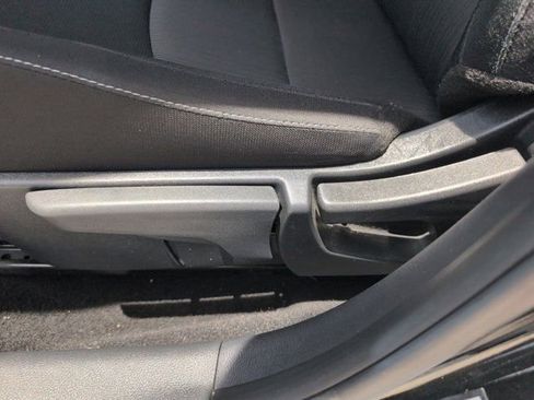 Used 2025 Nissan Sentra SV FWD image 14