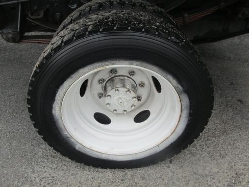 Used 2000 Ford F450 XL RWD image 17