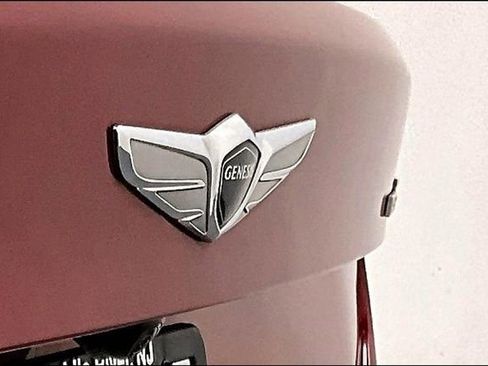 Used 2019 Genesis G70 3.3T Dynamic AWD/4WD image 32