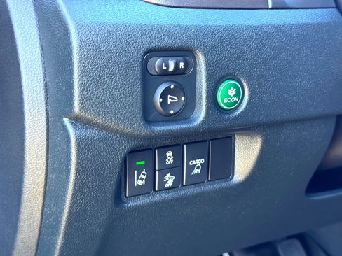 Used 2023 Honda Ridgeline RTL image 13