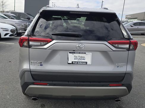 Used 2025 Toyota RAV4 Limited image 4