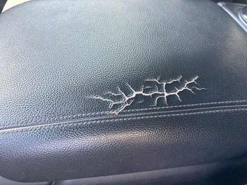 Used 2018 Nissan Titan SV w/ SV Convenience Package image 30