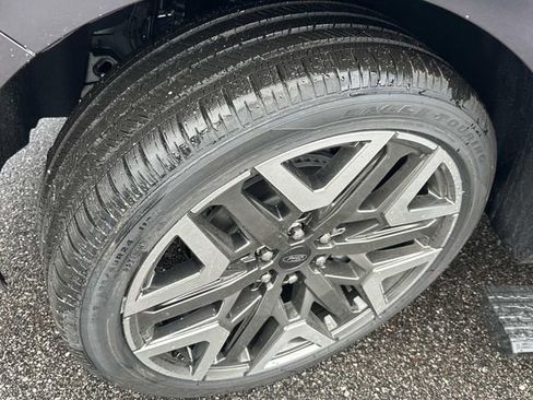 New 2026 Ford Expedition Max Platinum w/ Platinum Ultimate Package image 19