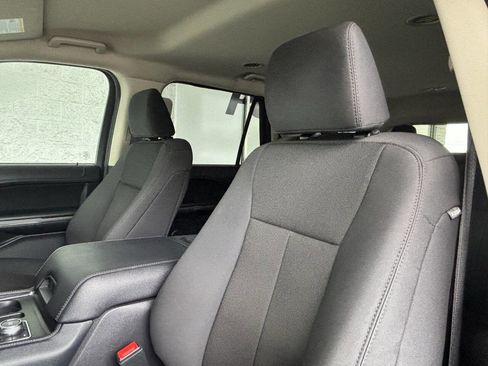 Used 2023 Ford Expedition XL AWD/4WD image 16
