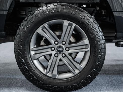 Used 2023 Ford F150 Lariat w/ Equipment Group 502A High image 19