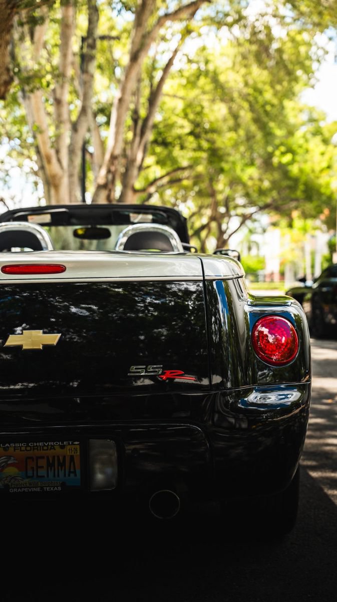 Used 2006 Chevrolet SSR w/ Preferred Equipment Group RWD image 32