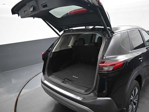 Used 2023 Nissan Rogue SV w/ SV Premium Package AWD/4WD image 13