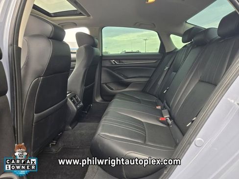 Used 2021 Honda Accord Touring image 11