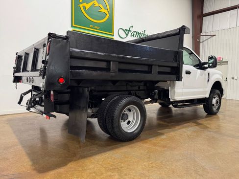 Used 2017 Ford F350 XL w/ Power Equipment Group AWD/4WD image 8