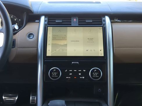 Used 2023 Land Rover Discovery HSE R-Dynamic image 31