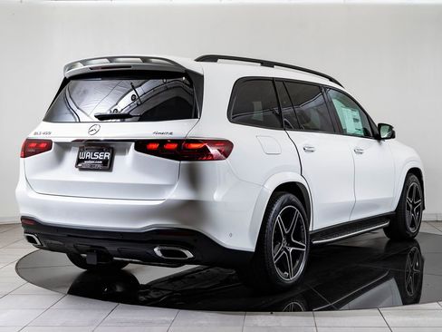 New 2026 Mercedes-Benz GLS 450 4MATIC image 10