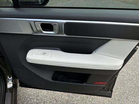 New 2025 Hyundai Santa Fe SEL image 12