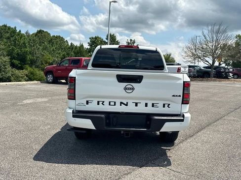 New 2026 Nissan Frontier SV w/ Tow Package AWD/4WD image 5