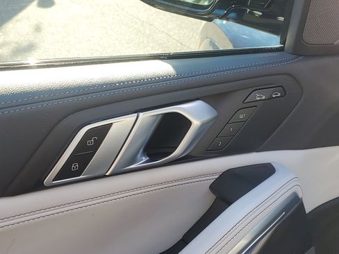 Certified 2023 BMW X6 xDrive40i w/ M Sport Package image 7