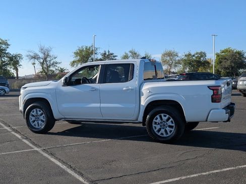 Certified 2024 Nissan Frontier SV w/ SV Convenience Package image 3