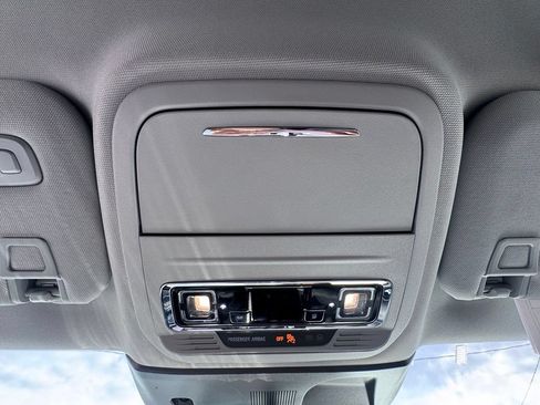 Used 2022 Lincoln Corsair Reserve AWD/4WD image 30