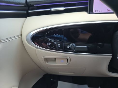 New 2026 Genesis GV70 2.5T Select AWD/4WD image 19