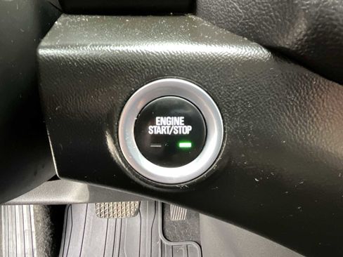 Certified 2020 GMC Terrain SLE w/ Driver Convenience Package image 16