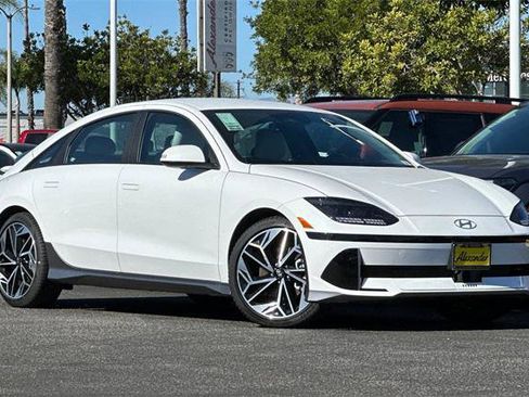 New 2025 Hyundai Ioniq 6 SEL image 2