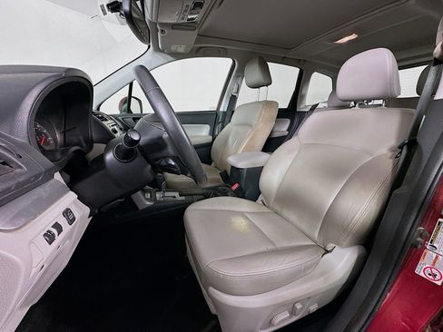 Used 2015 Subaru Forester 2.5i Limited image 22