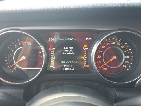 Used 2018 Jeep Wrangler Unlimited Sport S AWD/4WD image 14