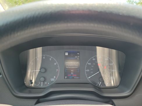 Used 2025 Toyota Corolla LE w/ Convenience Package FWD image 24