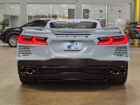 Used 2021 Chevrolet Corvette Stingray Preferred Cpe w/ Z51 Performance Package RWD image 9