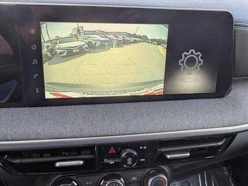 Used 2025 Nissan Kicks SV w/ Charging Package image 19