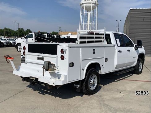 Used 2022 Chevrolet Silverado 2500 W/T w/ WT Convenience Package AWD/4WD image 2