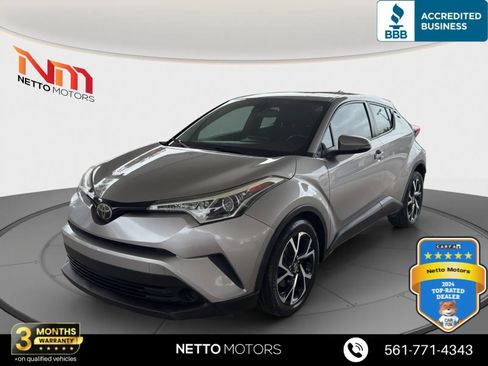 Used 2018 Toyota C-HR XLE FWD image 1