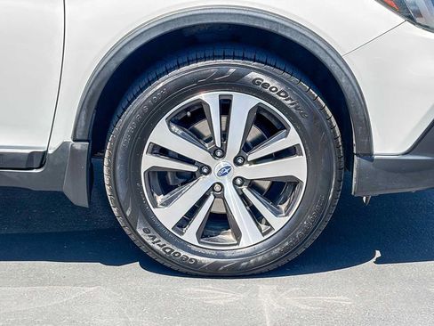 Used 2019 Subaru Outback 3.6R Limited w/ Popular Package #2 AWD/4WD image 9