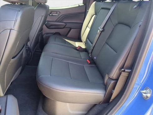 New 2025 GMC Canyon Elevation w/ Convenience Package image 16