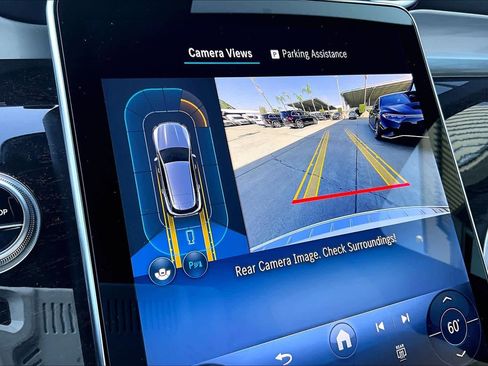 Used 2025 Mercedes-Benz GLC 300 image 26