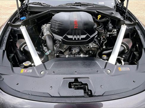 Used 2022 Kia Stinger GT2 image 9