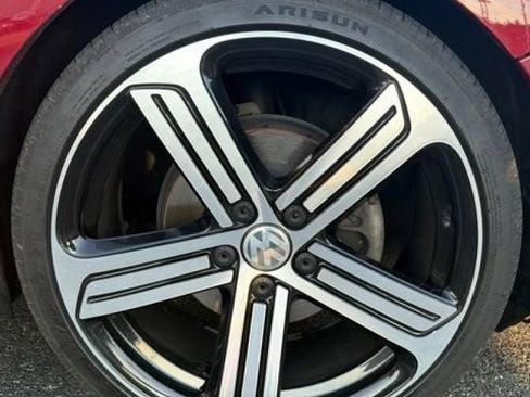 Used 2018 Volkswagen Jetta SE FWD image 4