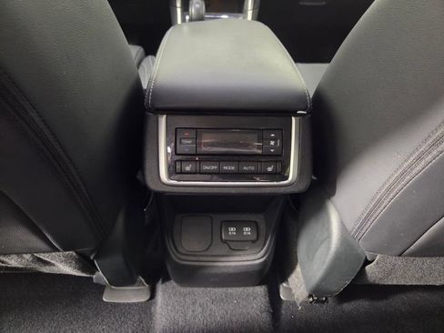 Used 2020 Subaru Ascent Limited w/ Popular Package #2 AWD/4WD image 26