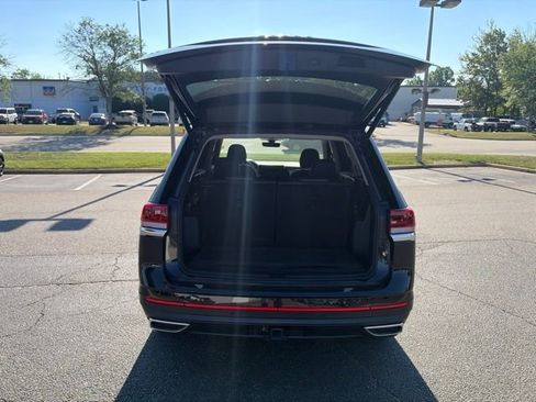 Used 2026 Volkswagen Atlas SE w/ Panoramic Sunroof Package FWD image 13