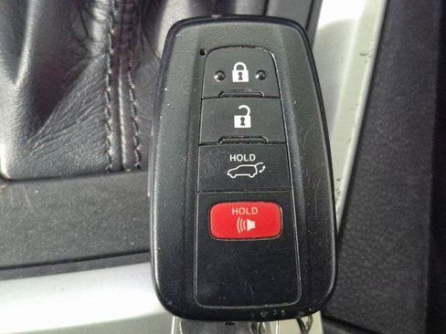 Certified 2023 Toyota RAV4 XLE image 28