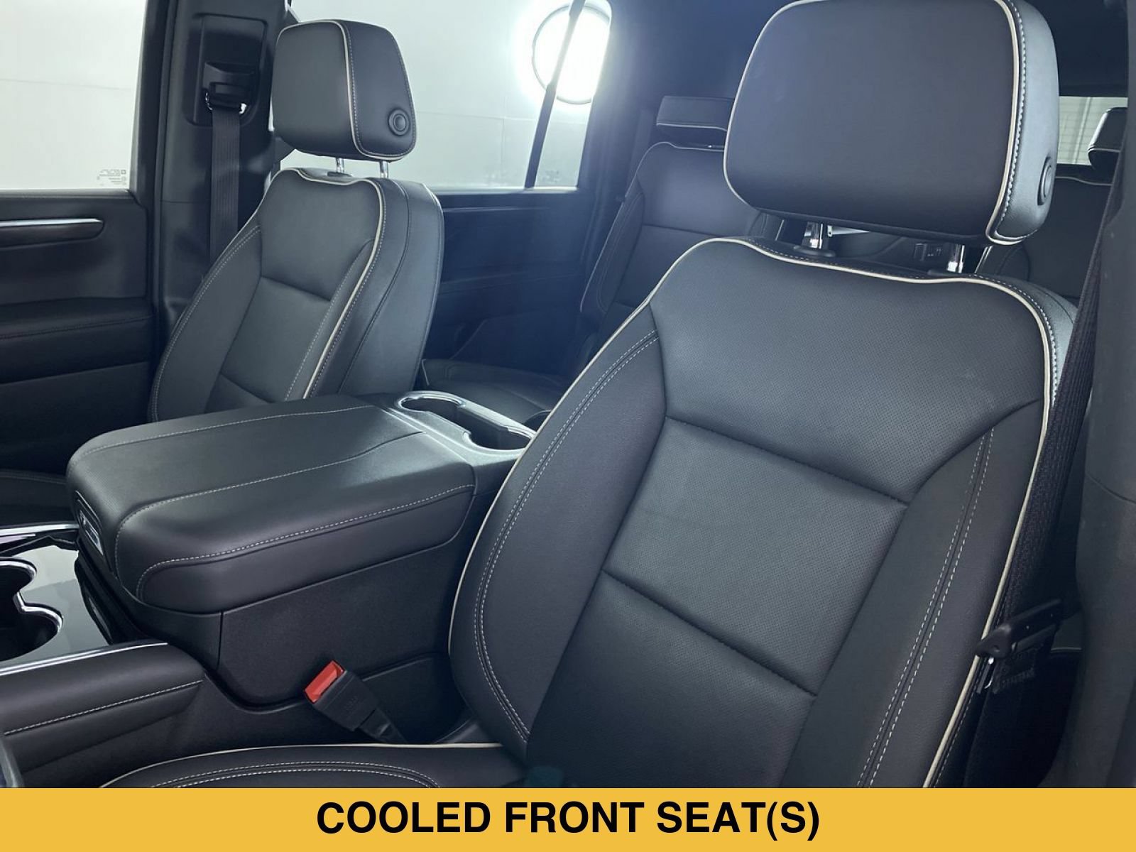 Certified 2026 Chevrolet Suburban Premier w/ Sun And Tow Package AWD/4WD image 12