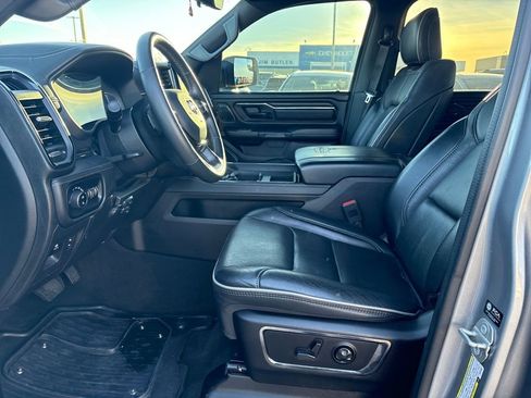 Used 2023 RAM 1500 Limited image 11