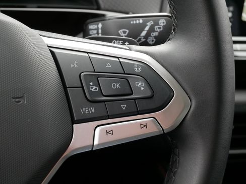 Certified 2024 Volkswagen Atlas Peak Edition SEL image 26