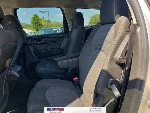 Used 2016 Chevrolet Traverse LT w/ Style and Technology Package FWD image 10