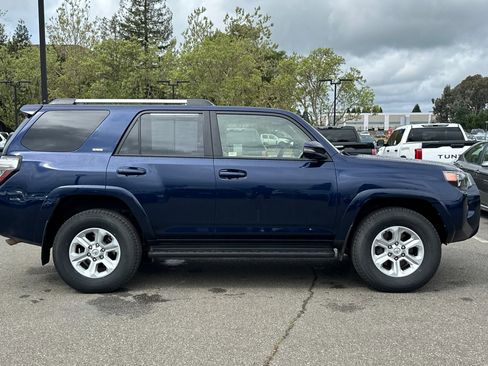 Used 2023 Toyota 4Runner SR5 Premium w/ Moonroof Package image 3