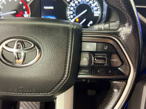 Used 2025 Toyota Tundra SR5 w/ SR5 Convenience Package AWD/4WD image 19